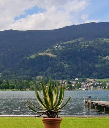 Seewohnung Mit Direktem Seezugang-Skiliftnaehe Villach Exterior photo
